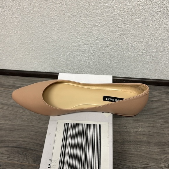Nine West Women's Speakup Almond Toe Slip-On Flats (WIDE) - Picture 6 of 8